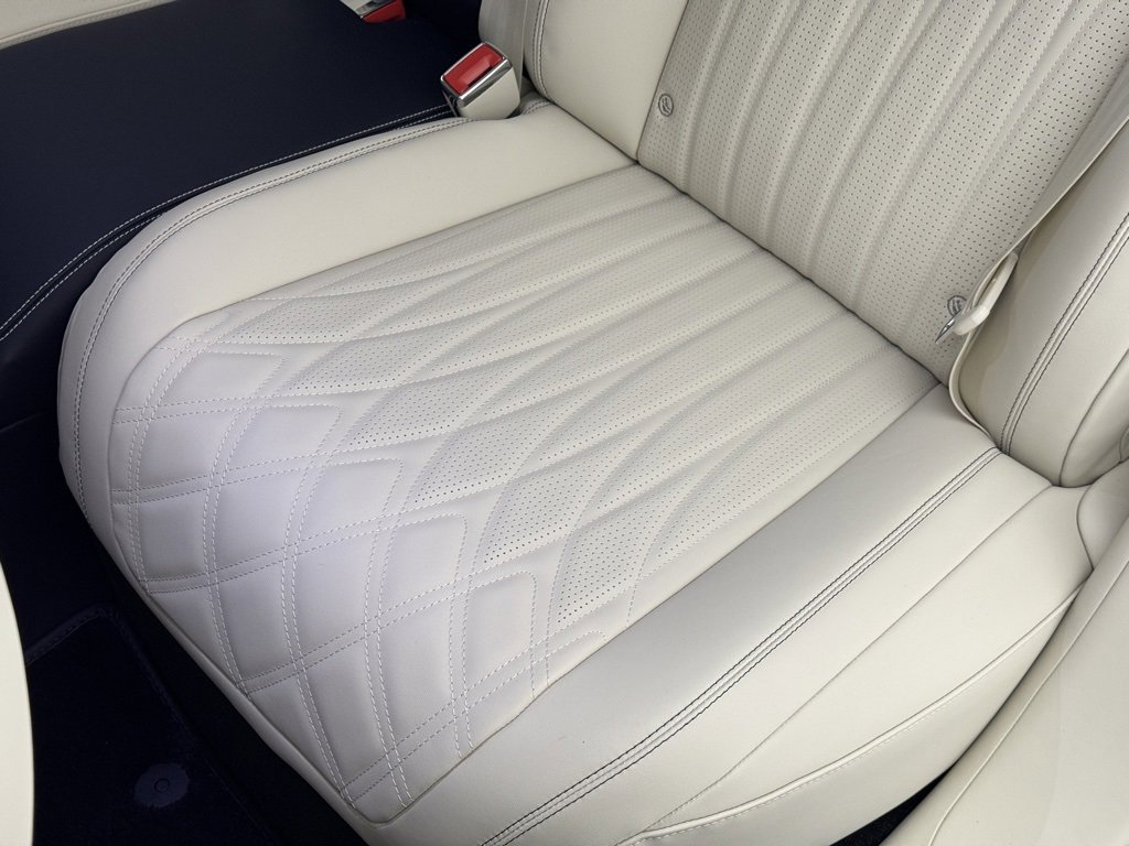 New 2026 Bentley Flying Spur Azure image 22