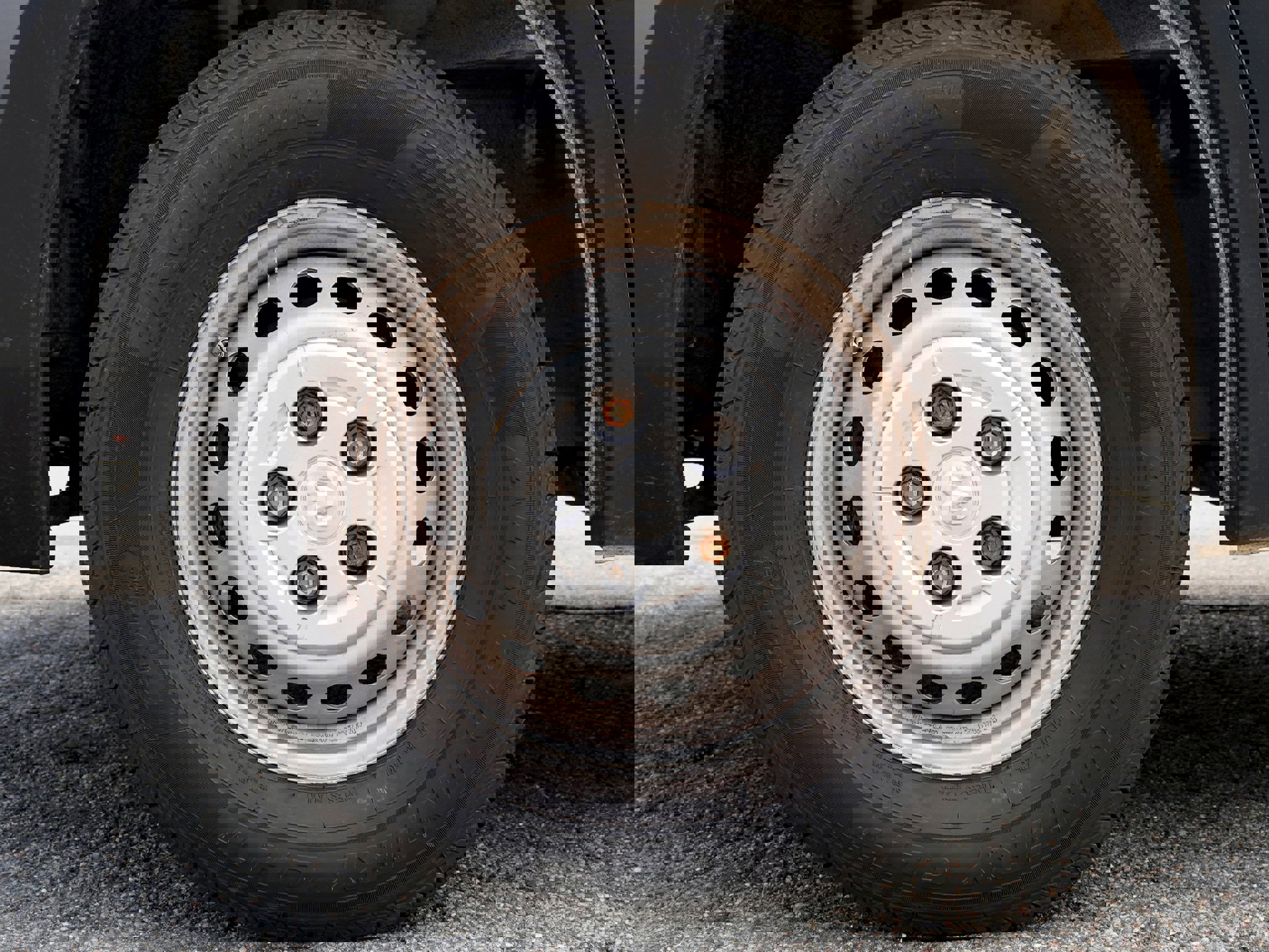 Used 2024 RAM ProMaster 2500 w/ Convenience Group image 26