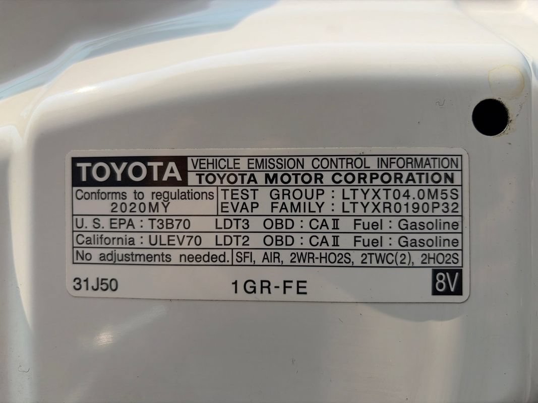 Used 2020 Toyota 4Runner Venture w/ Moonroof Package AWD/4WD image 29