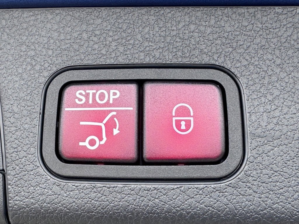 Used 2024 Mercedes-Benz GLB 250 image 15