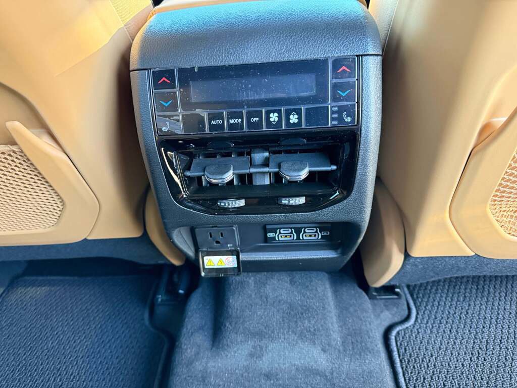 New 2025 Jeep Grand Cherokee L Summit image 24