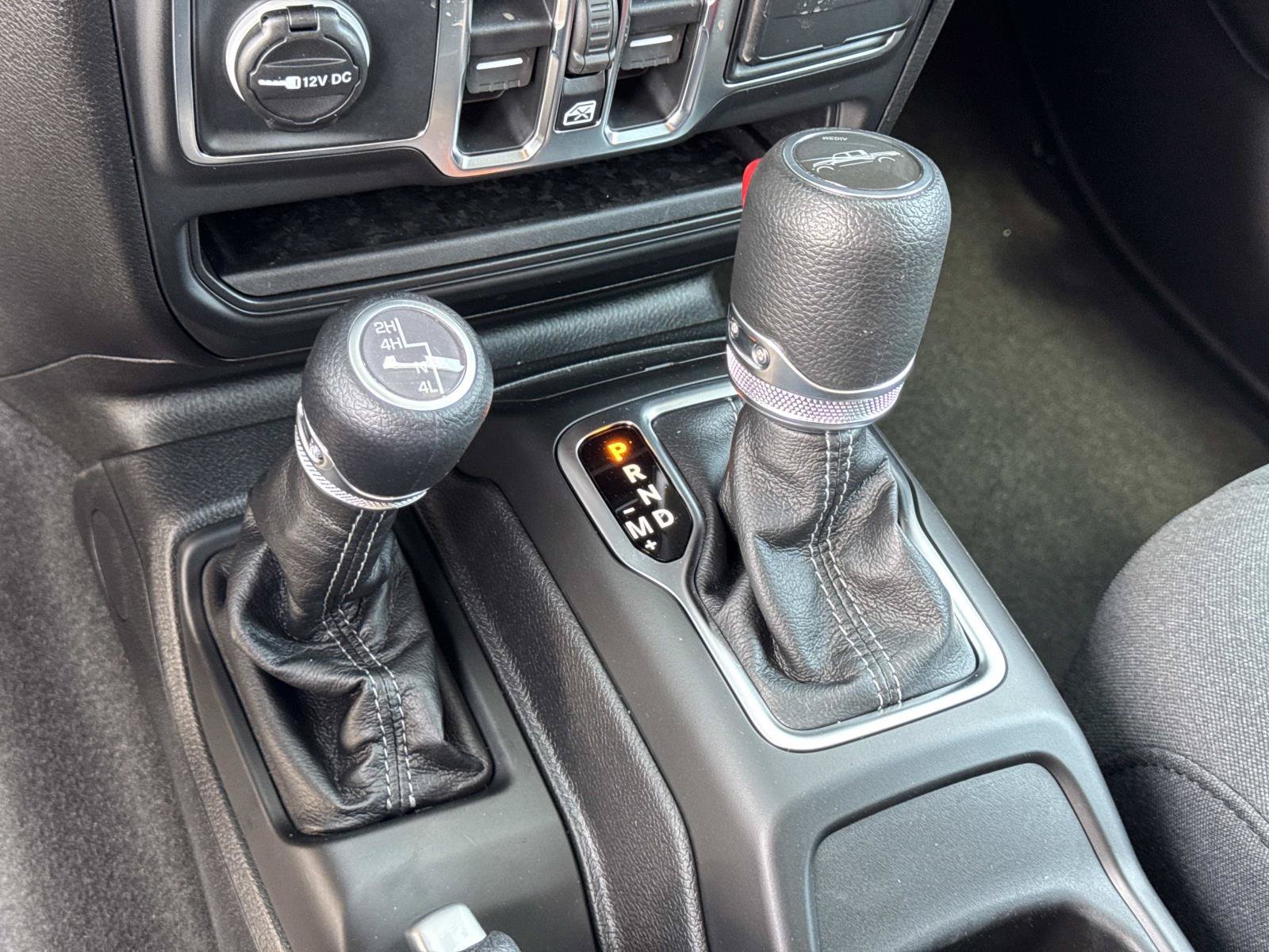 New 2026 Jeep Gladiator Sport AWD/4WD image 18