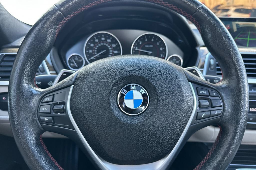 Used 2016 BMW 328i Sedan w/ Technology Package image 25