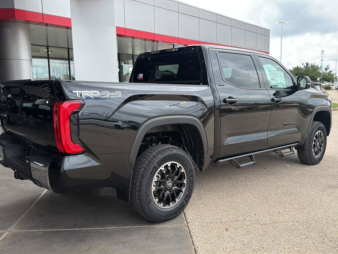 New 2026 Toyota Tundra SR5 AWD/4WD image 7