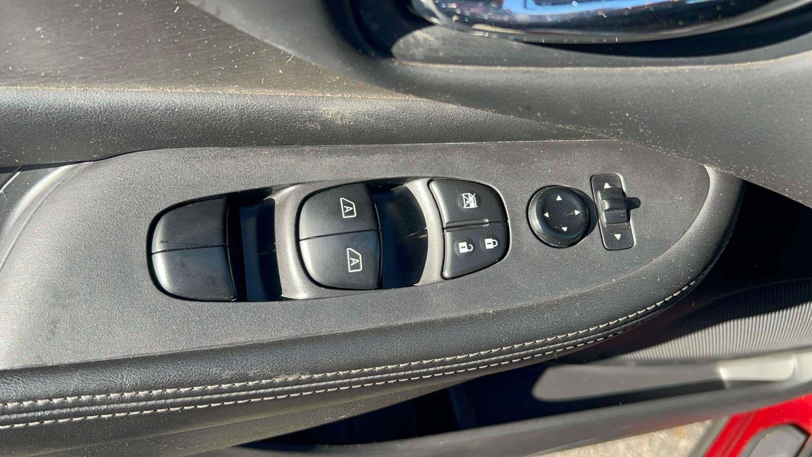 Used 2023 Nissan Murano SV FWD image 28
