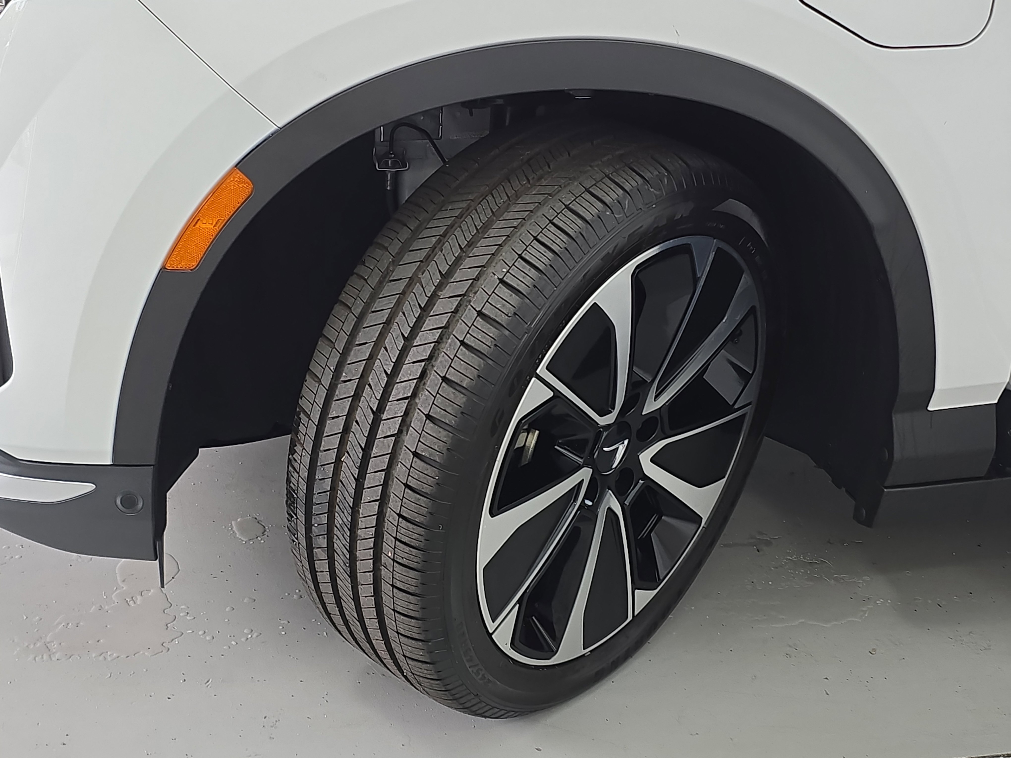 New 2025 VinFast VF 8 Plus image 31