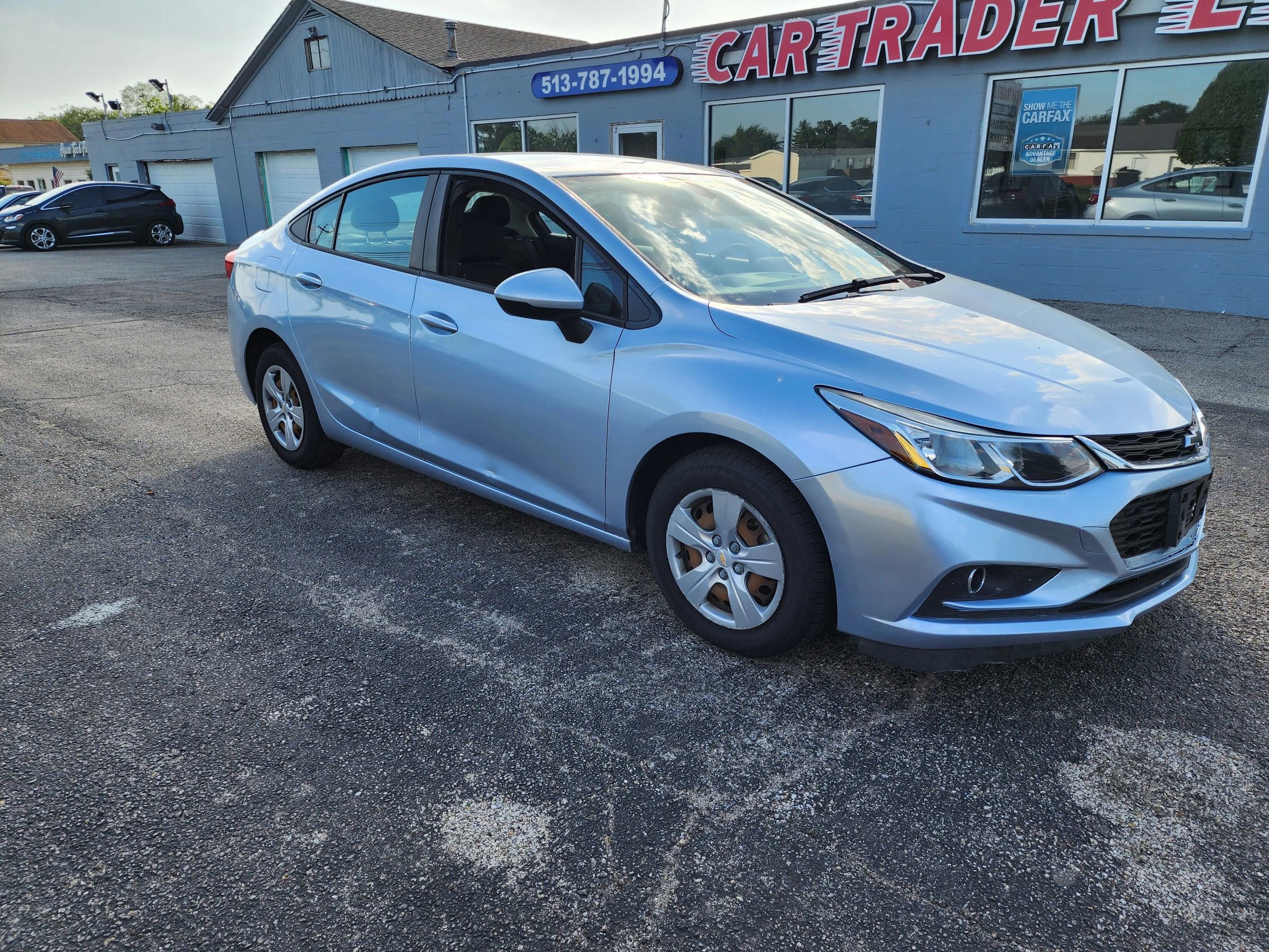 Used 2018 Chevrolet Cruze LS image 4