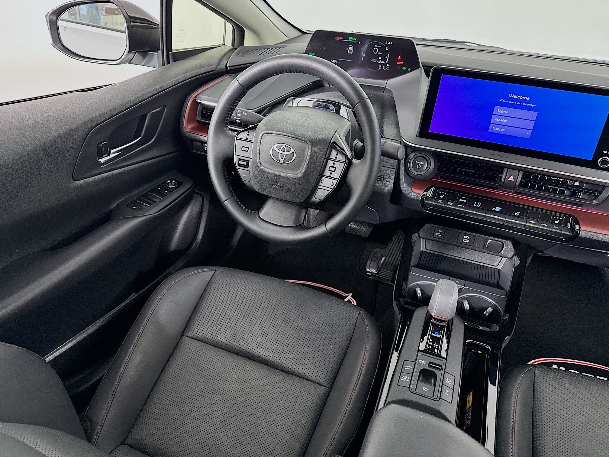 Used 2024 Toyota Prius Prime SE image 34