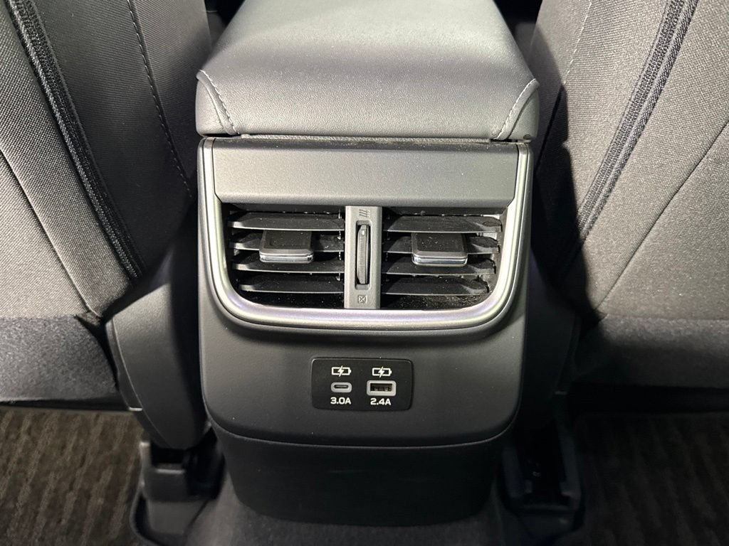 Used 2025 Subaru Outback Premium AWD/4WD image 34
