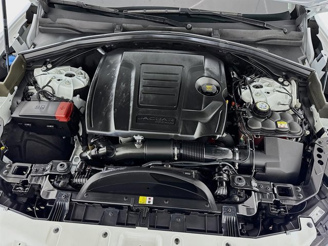 Used 2023 Jaguar F-PACE S image 32