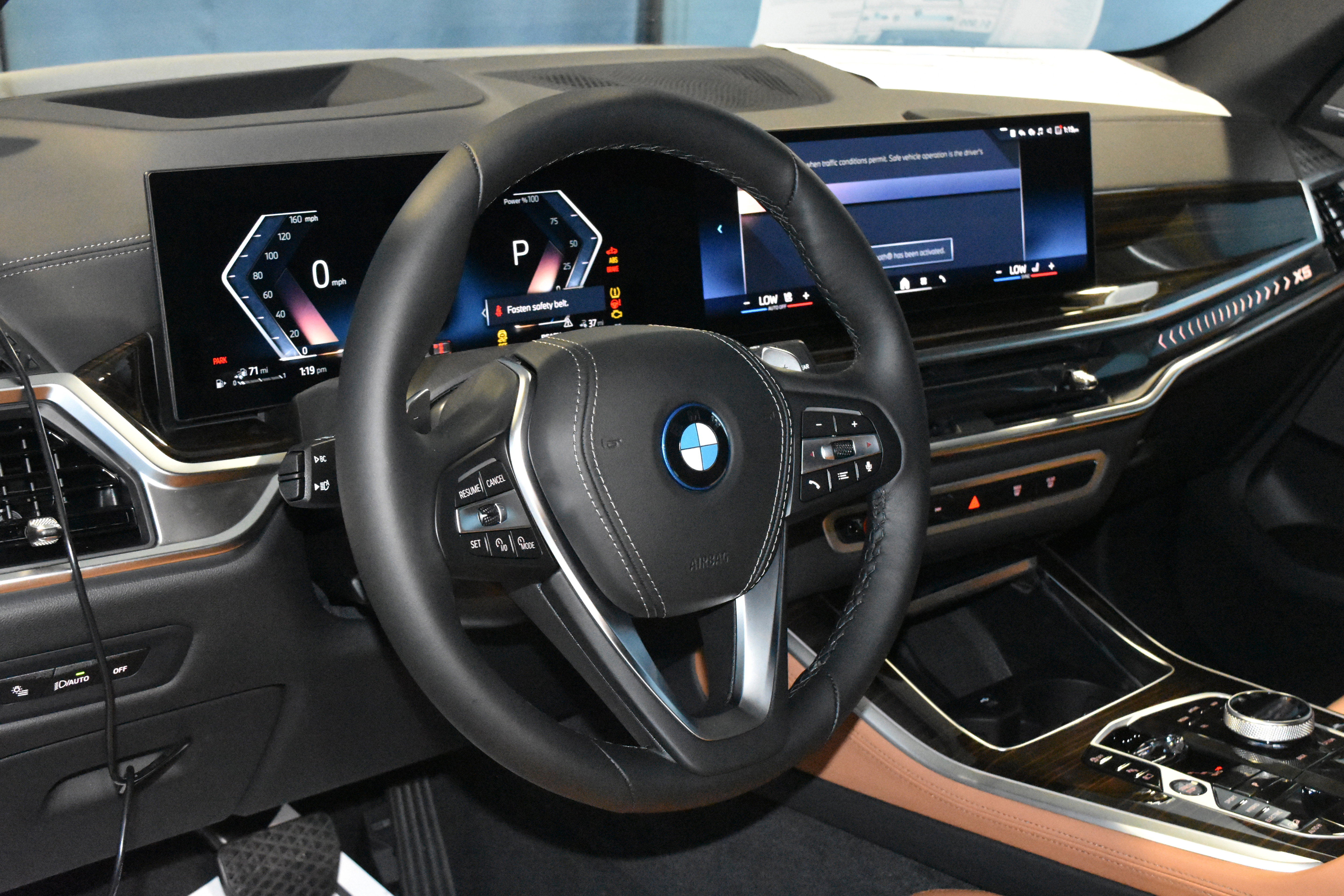 New 2026 BMW X5 xDrive50e w/ Executive Package AWD/4WD image 2