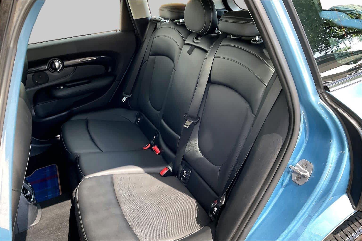 Used 2017 MINI Cooper Clubman FWD image 21