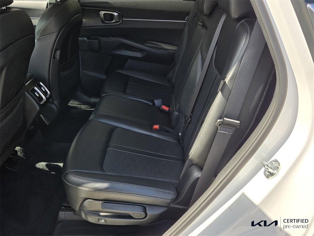Certified 2024 Kia Sorento S image 12