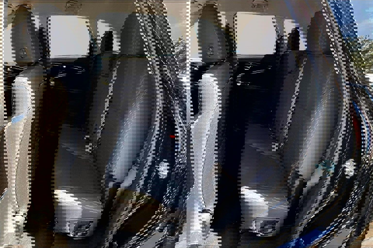 Used 2020 Kia Sorento LX image 22