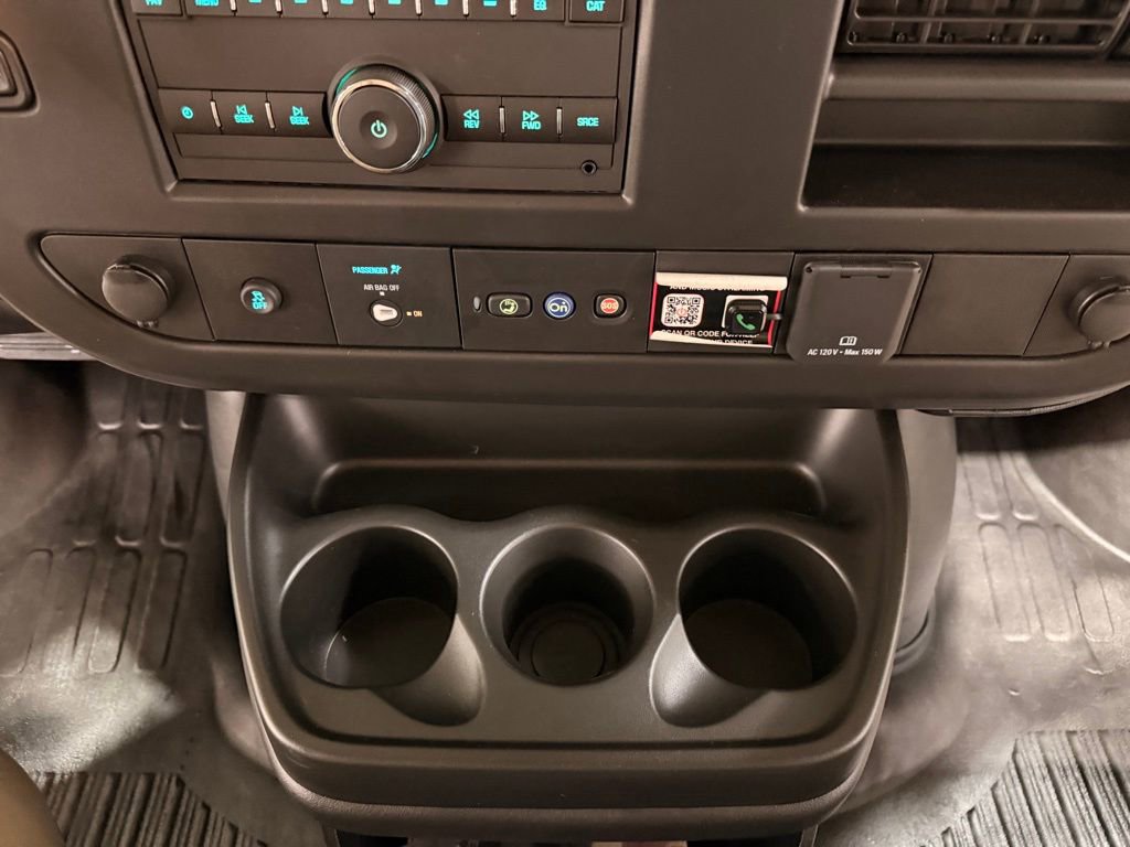 New 2025 Chevrolet Express 3500 Work Van w/ Power Convenience Package image 20