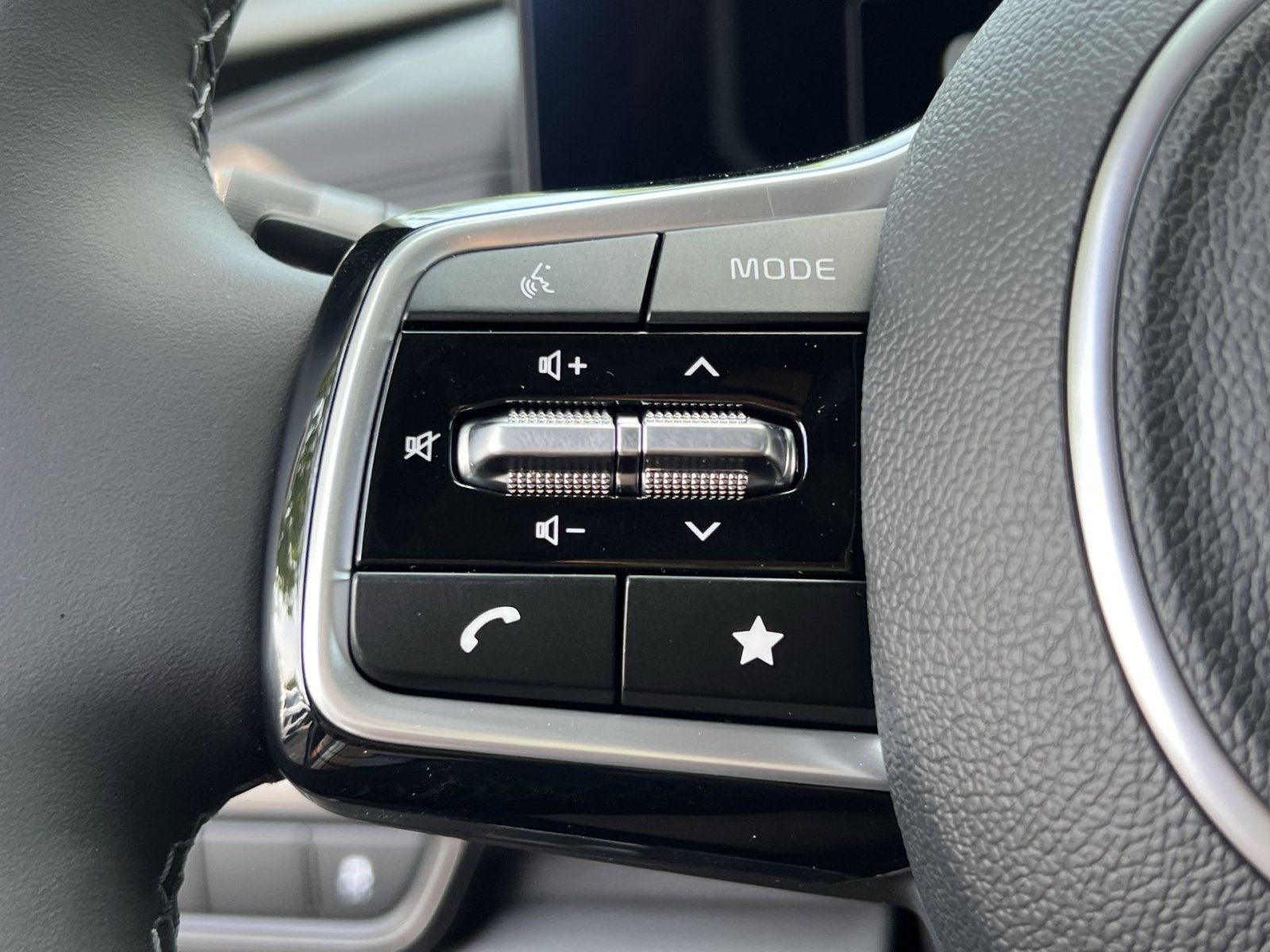 New 2026 Kia Carnival SX Prestige FWD image 30