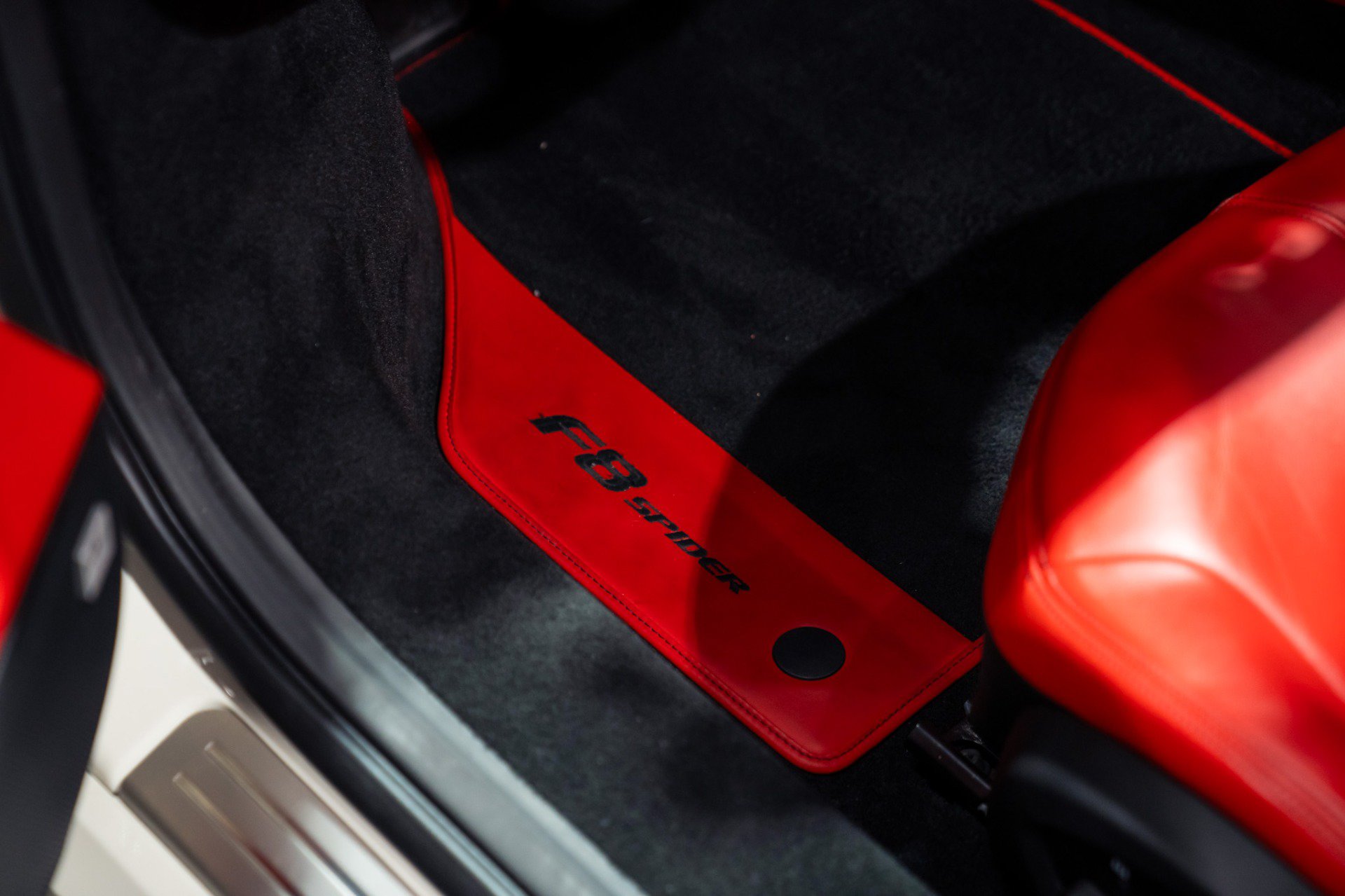 Used 2023 Ferrari F8 Tributo RWD image 30