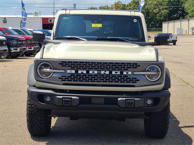 New 2025 Ford Bronco Badlands image 10