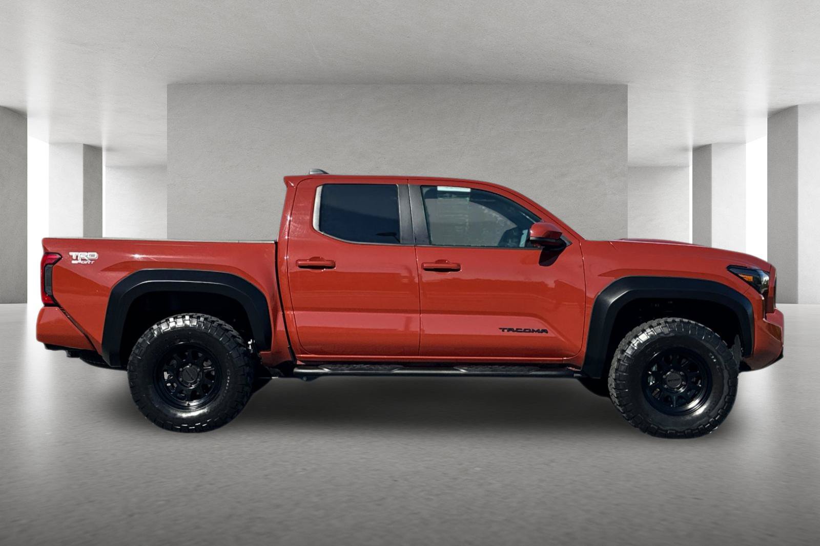 Used 2025 Toyota Tacoma TRD Sport AWD/4WD image 3