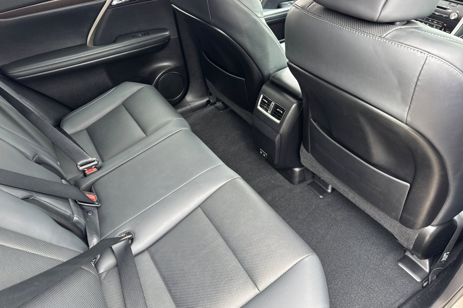 Certified 2022 Lexus RX 350 AWD w/ Premium Package image 33