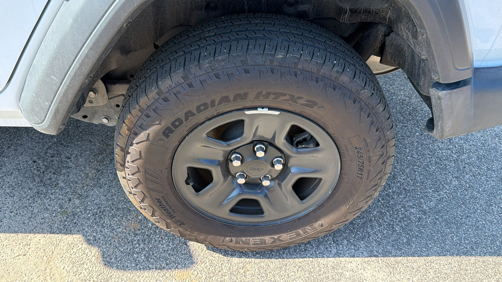 Used 2024 Jeep Wrangler Unlimited Sport AWD/4WD image 12