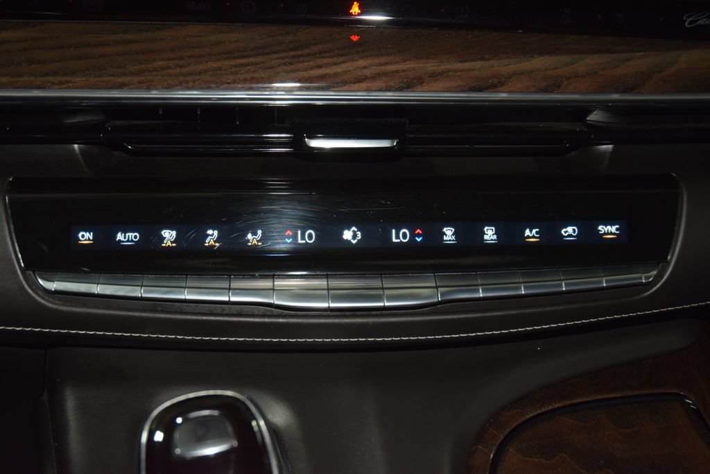 Used 2023 Cadillac Escalade ESV Sport Platinum w/ Heavy-Duty Trailer Package AWD/4WD image 34