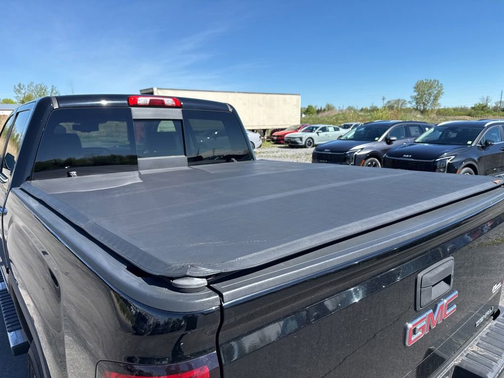 Used 2015 GMC Sierra 1500 Denali w/ Driver Alert Package AWD/4WD image 10