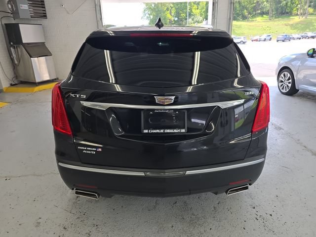 Used 2017 Cadillac XT5 Premium Luxury AWD/4WD image 4
