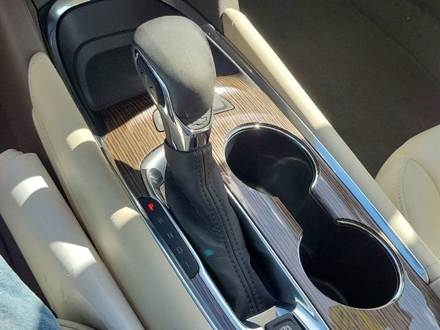 Used 2022 Chevrolet Malibu Premier image 25