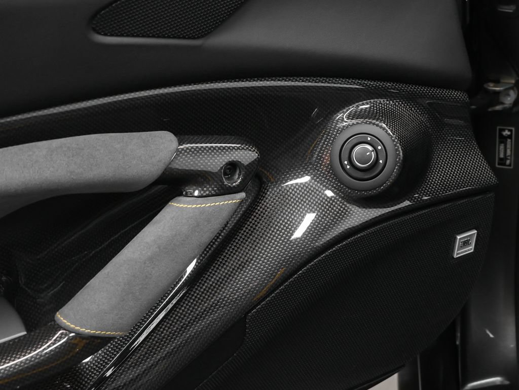Certified 2022 Ferrari F8 Tributo RWD image 88