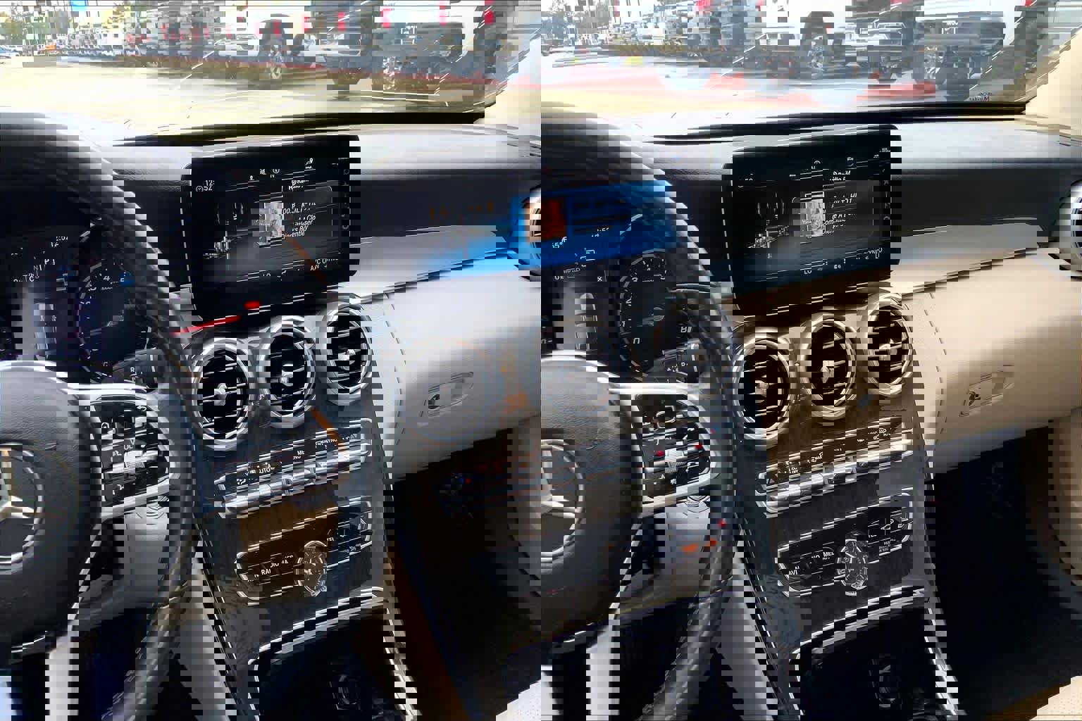 Used 2019 Mercedes-Benz C 300 Sedan image 7