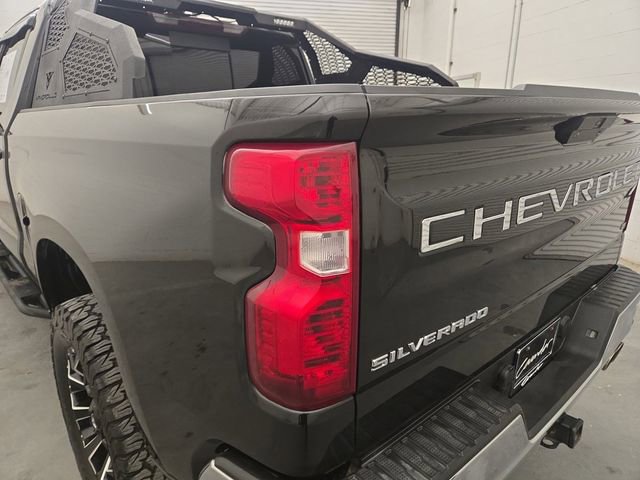 Used 2019 Chevrolet Silverado 1500 LT w/ Texas Edition image 30