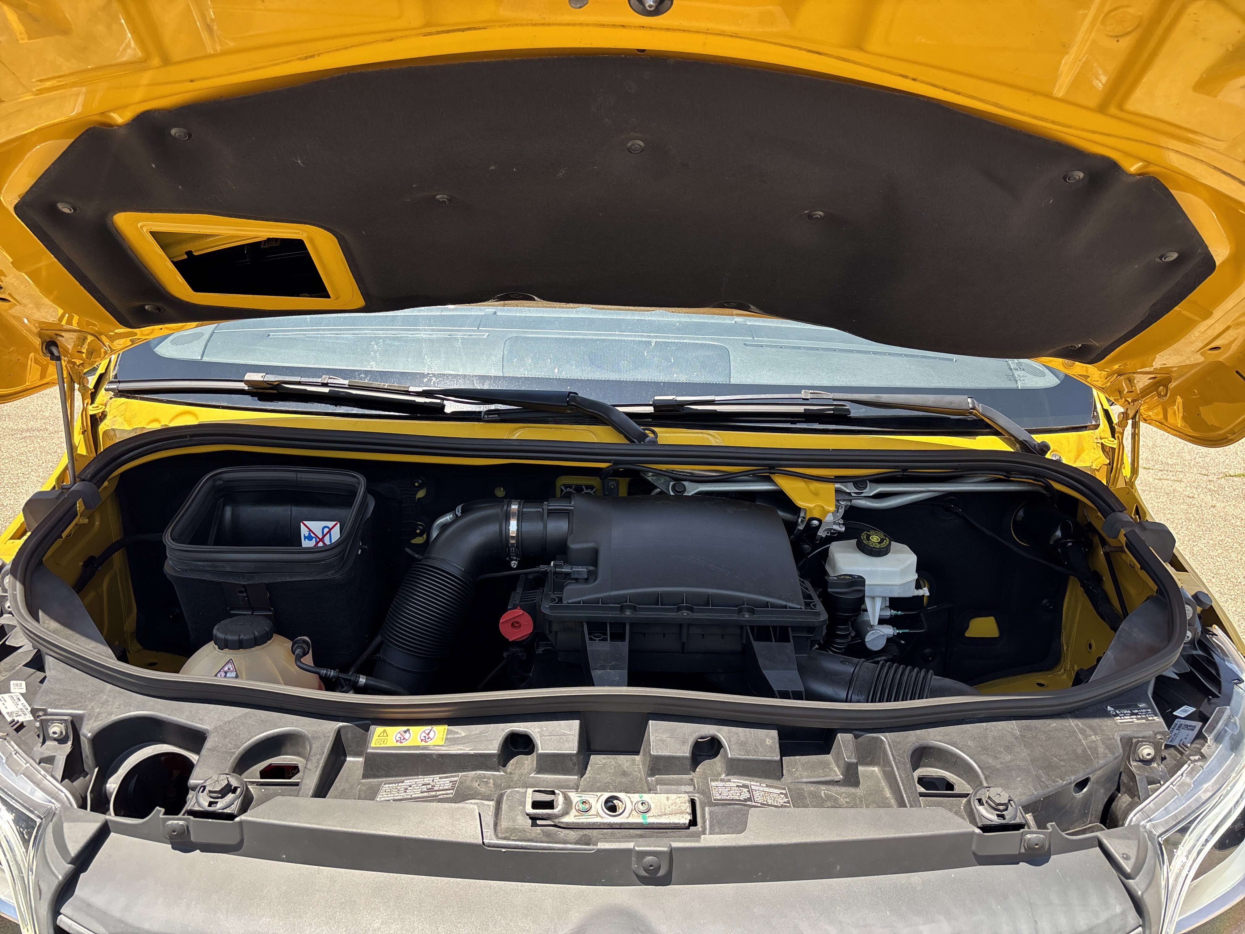 Used 2021 Mercedes-Benz Sprinter 2500 w/ Acoustic Package image 15