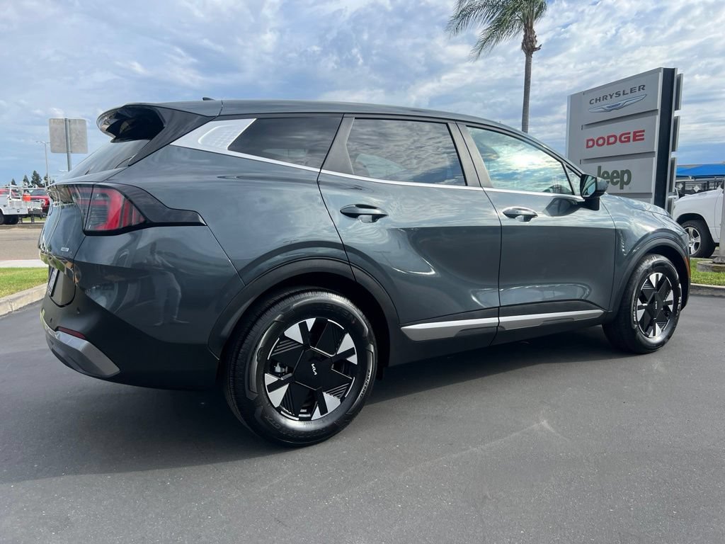 Used 2026 Kia Sportage LX FWD image 16