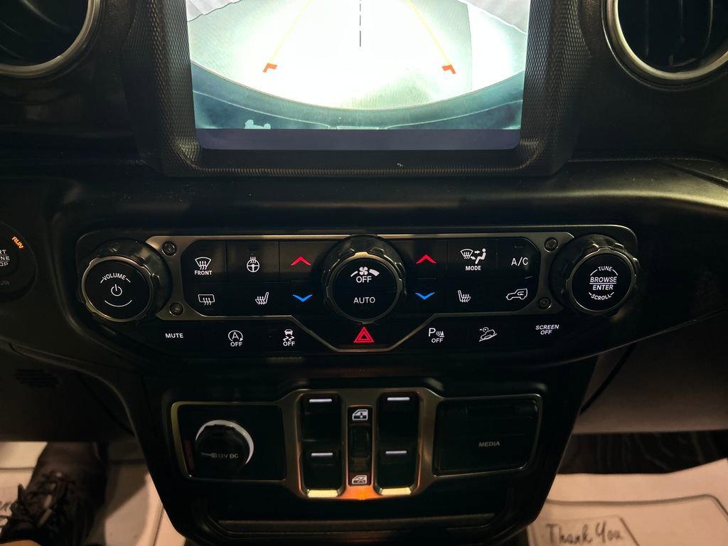 Used 2020 Jeep Wrangler Unlimited Sahara AWD/4WD image 17