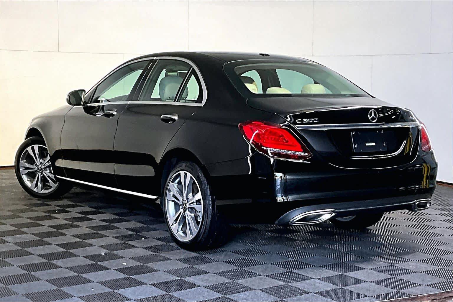 Used 2021 Mercedes-Benz C 300 4MATIC Sedan image 12