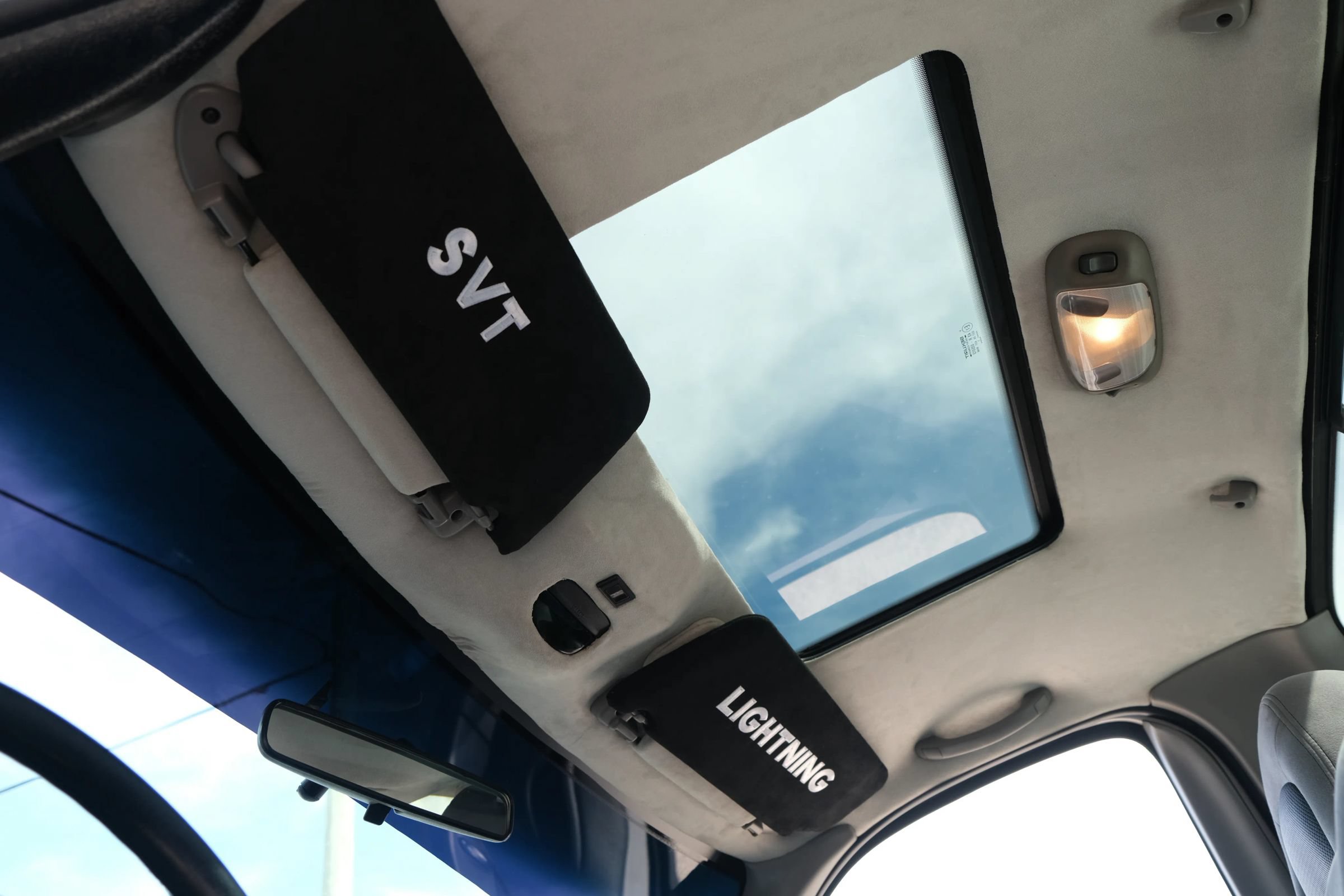 Used 2001 Ford F150 Lightning RWD image 20