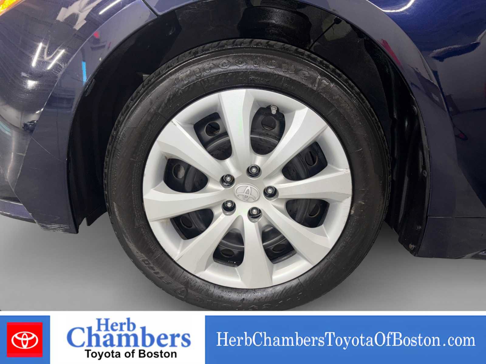 Used 2020 Toyota Corolla LE FWD image 8