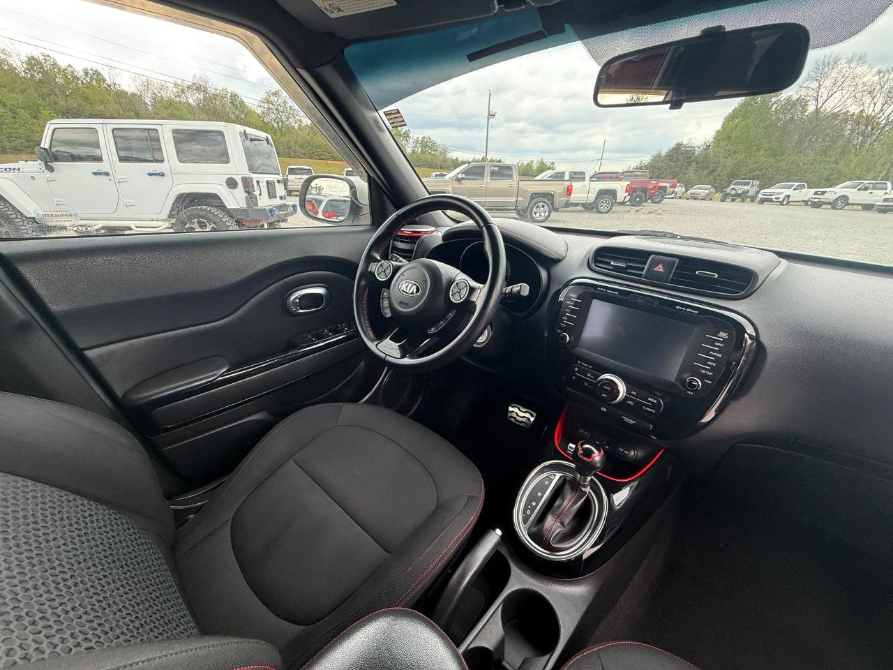 Used 2014 Kia Soul + FWD image 7