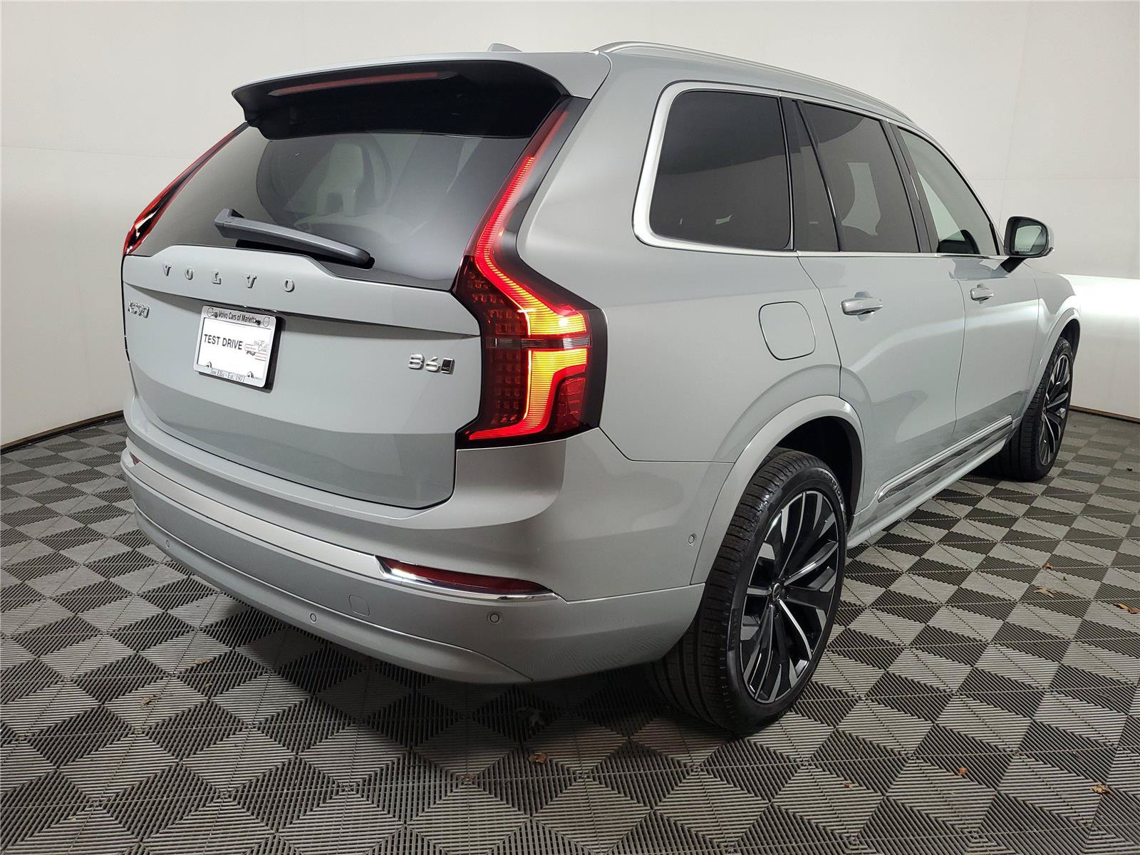 Certified 2026 Volvo XC90 B6 Ultra AWD/4WD image 6