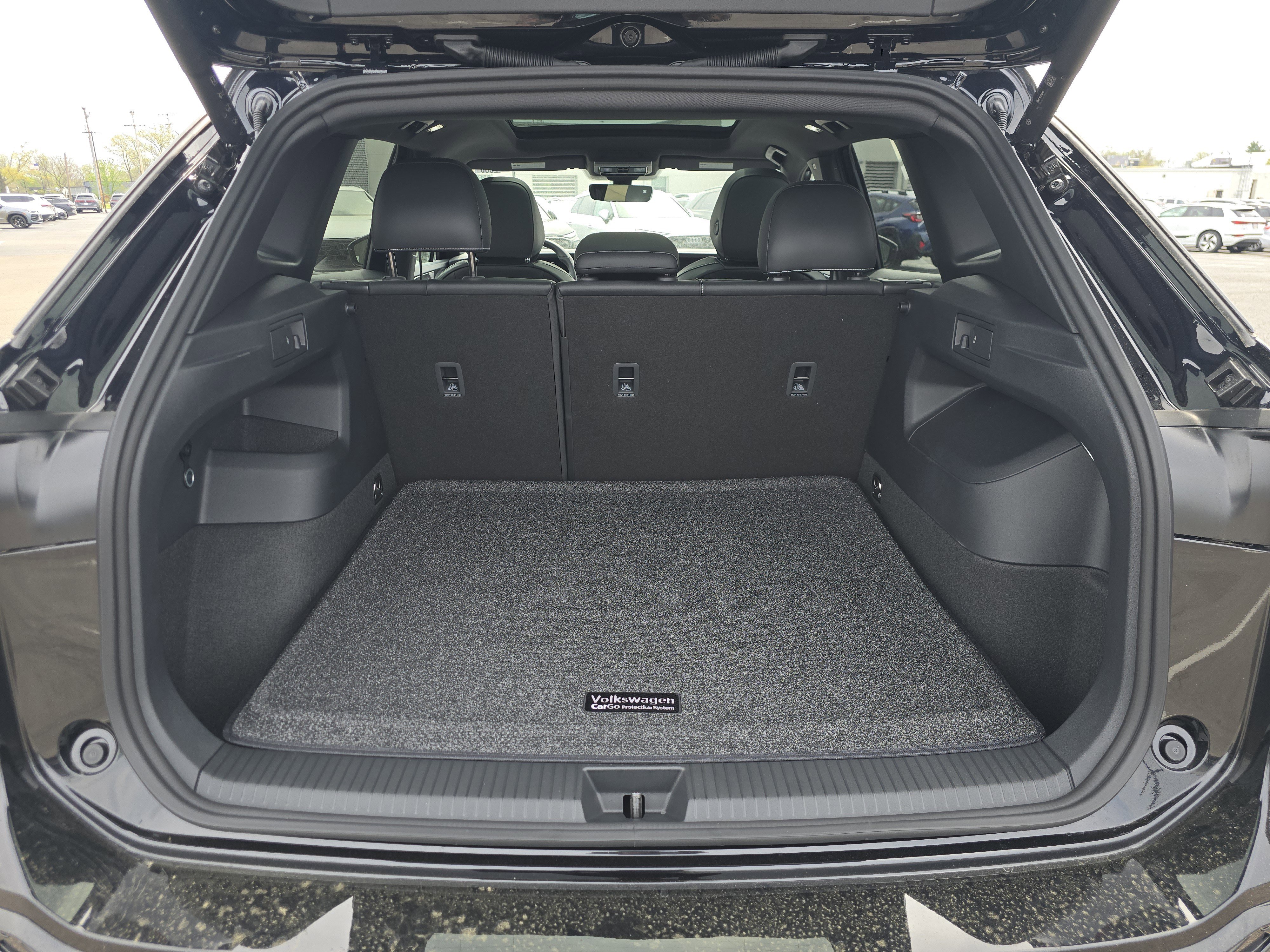 New 2026 Volkswagen Tiguan SE R-Line AWD/4WD image 15