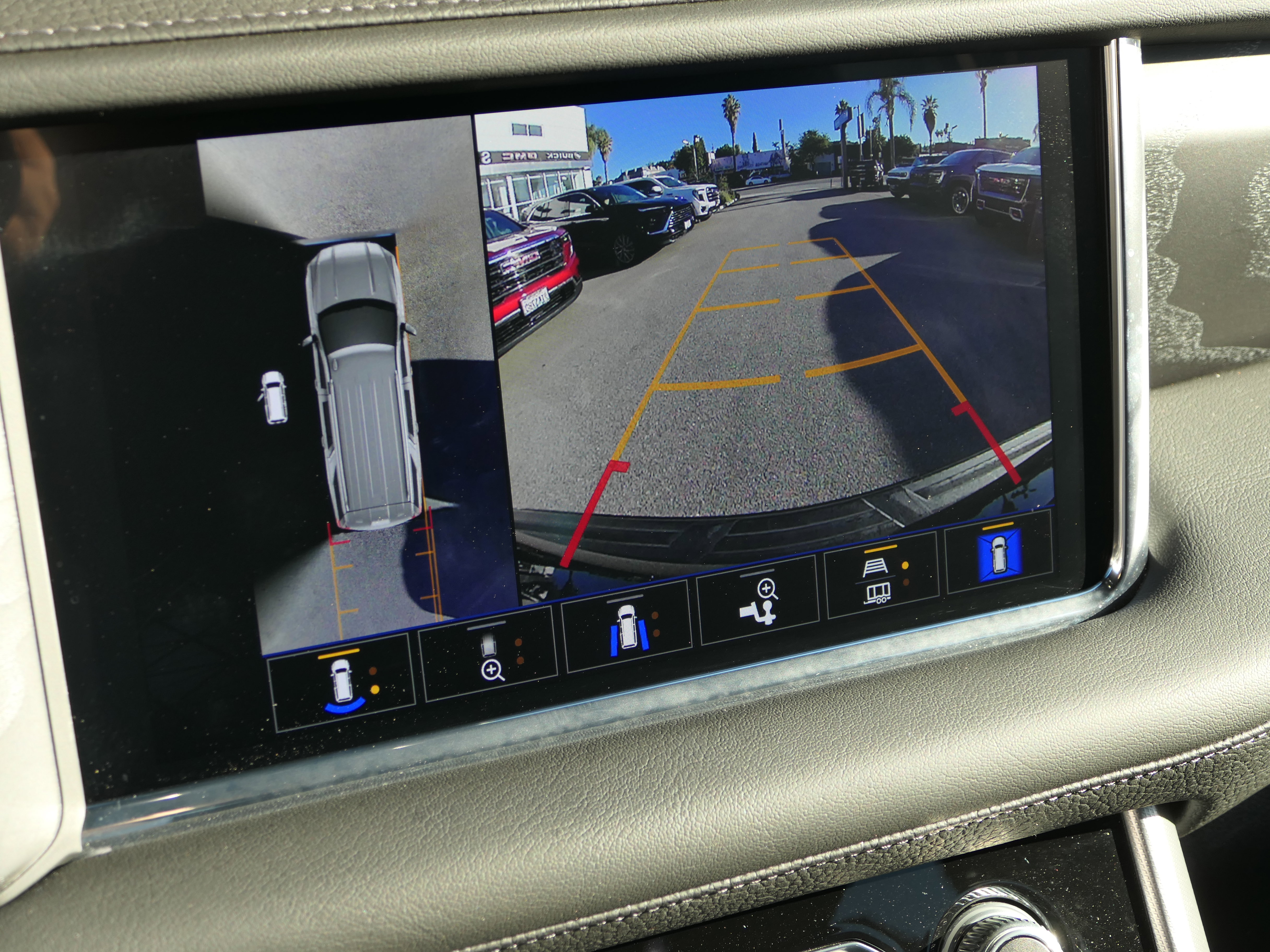 Used 2023 GMC Yukon XL Denali image 20