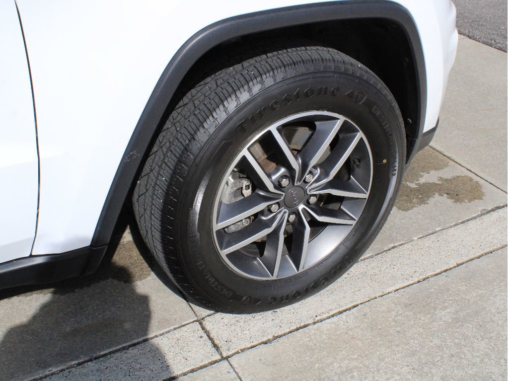 Certified 2021 Jeep Grand Cherokee Limited AWD/4WD image 37