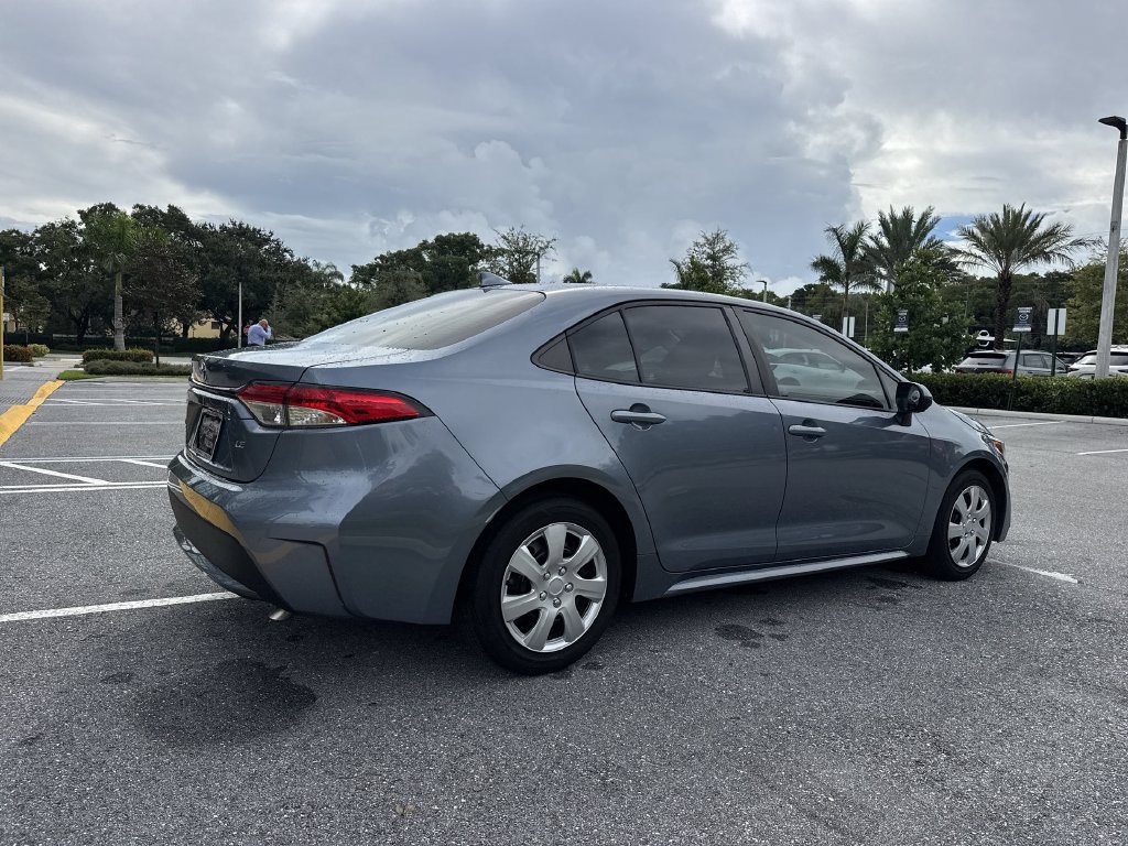 Used 2020 Toyota Corolla LE FWD image 24