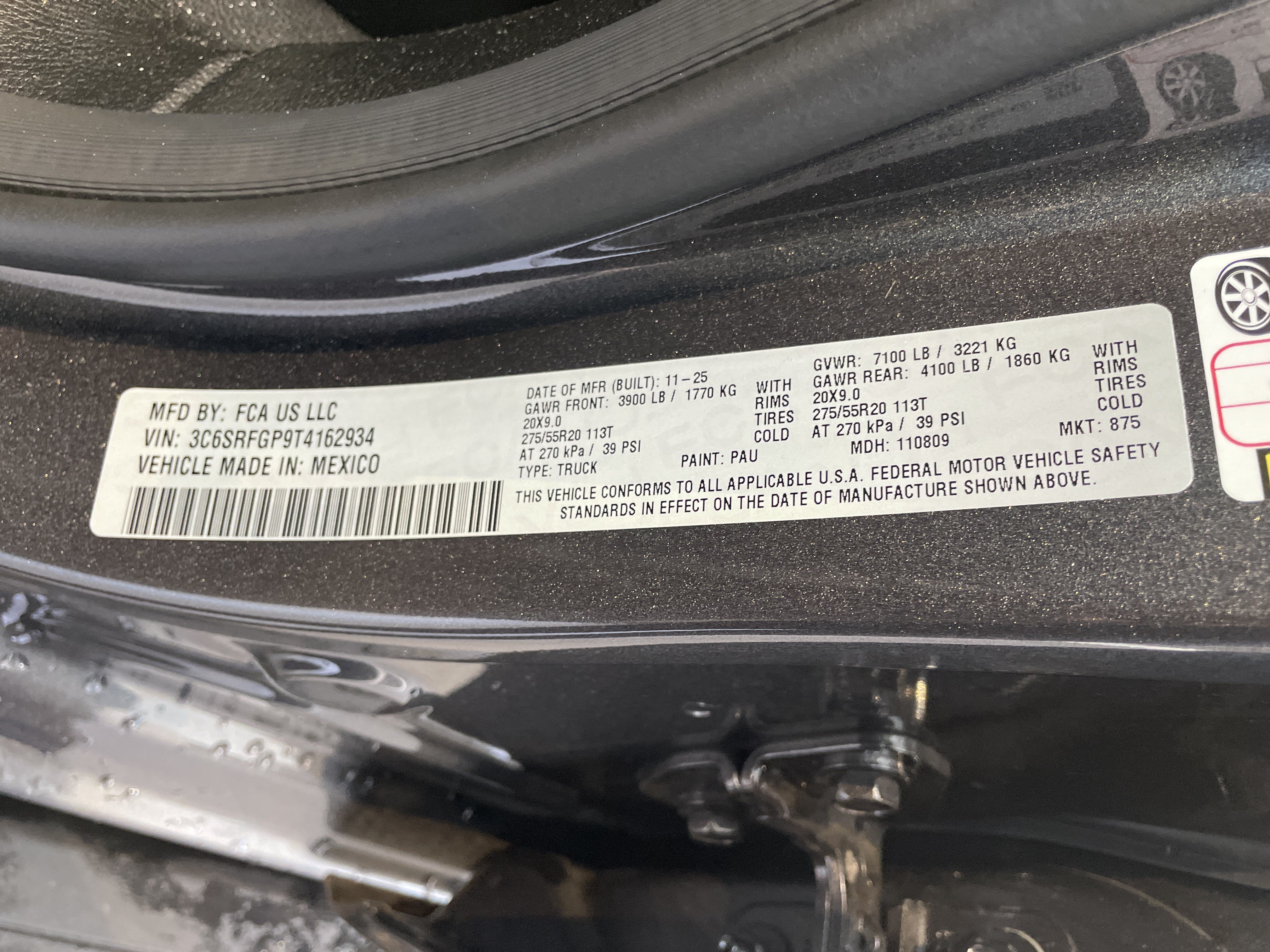 Used 2026 RAM 1500 Express AWD/4WD image 37