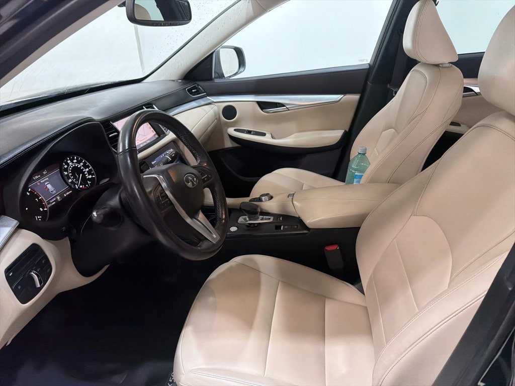 Used 2019 INFINITI QX50 Luxe w/ Navigation Package image 13