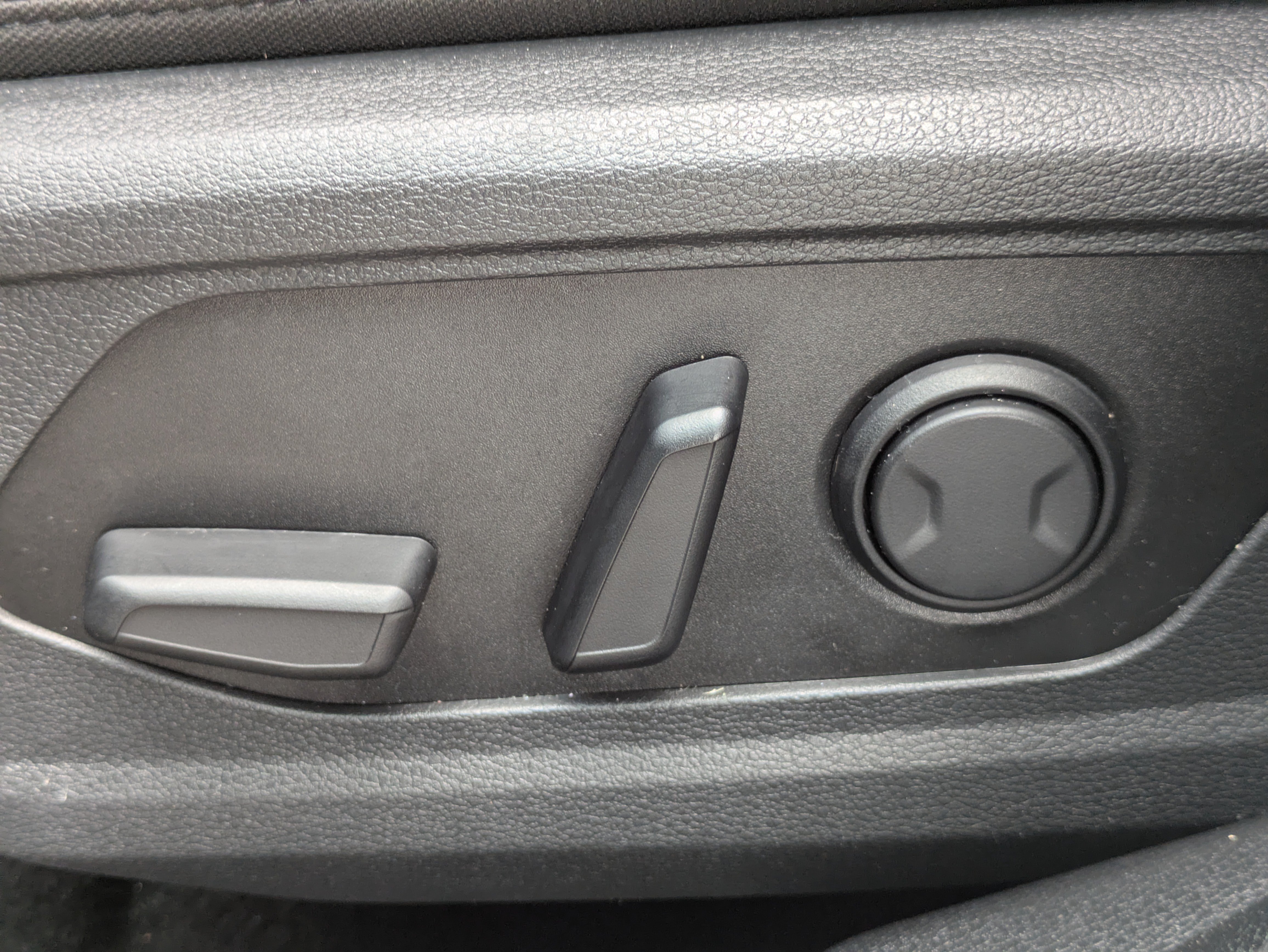 Certified 2026 Kia Sportage SX FWD image 20