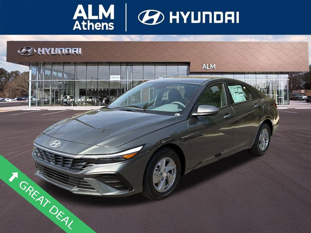 New 2026 Hyundai Elantra SE
