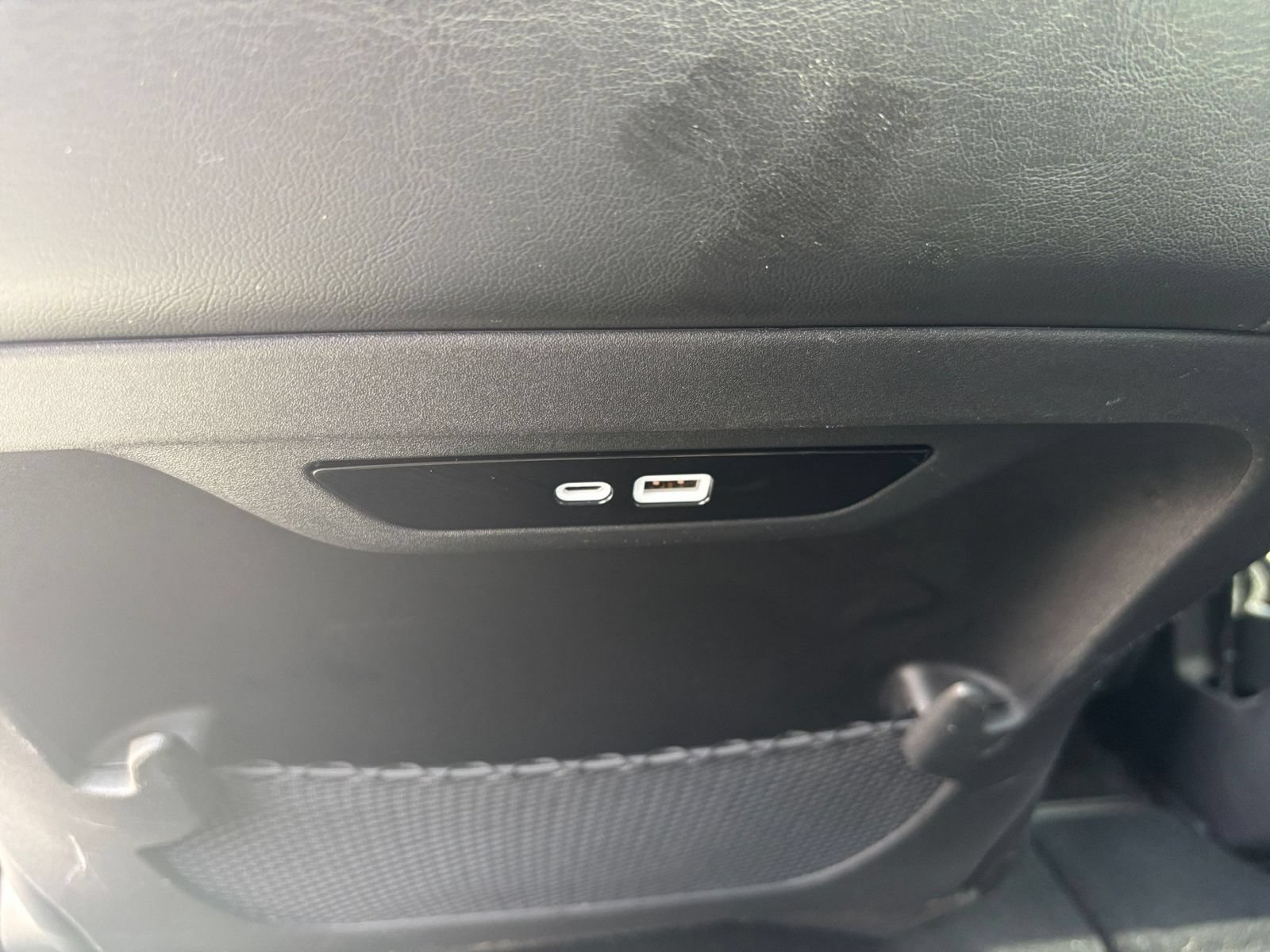 Used 2025 Chrysler Pacifica Limited FWD image 24