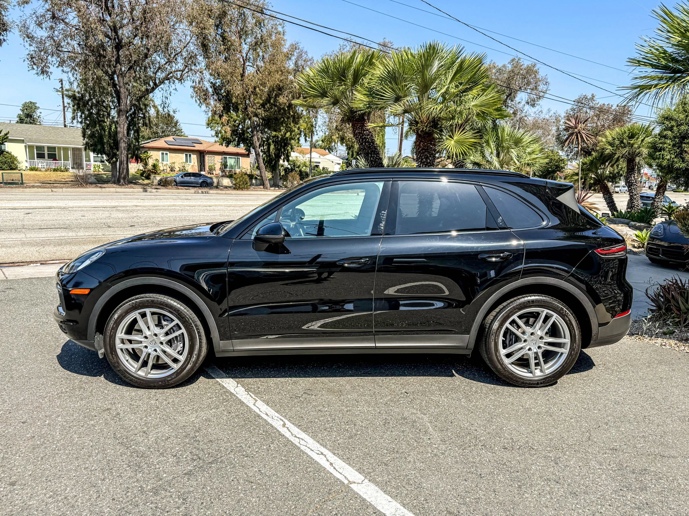 Used 2022 Porsche Cayenne Platinum Edition AWD/4WD image 14